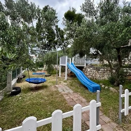 Apartmán 3 *